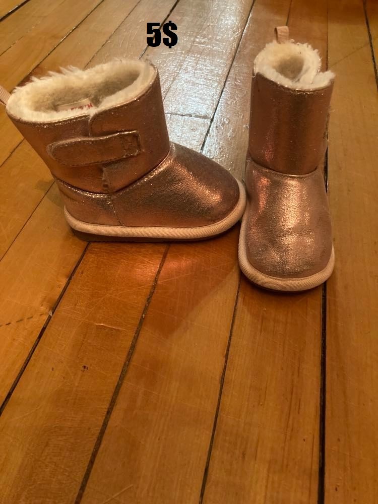 Chaussette gr 4 5$ 