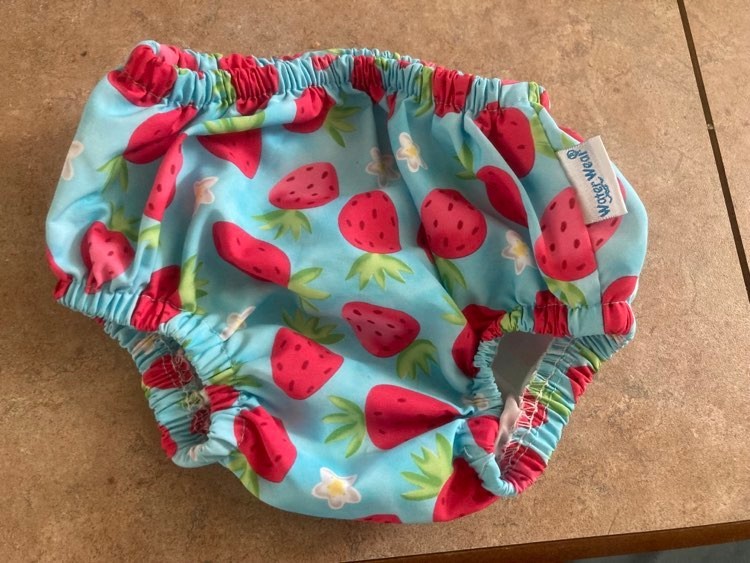 Couche de piscine 18 22 lbs 3$