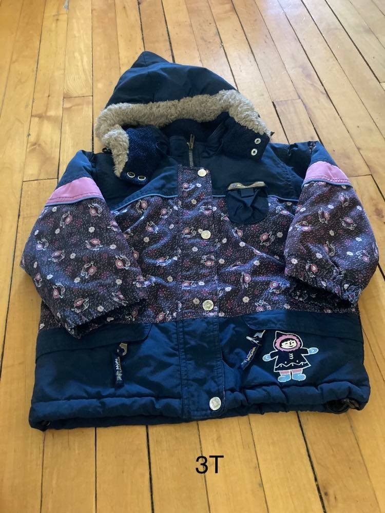 Manteau d'hiver 3t 5$
