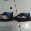 Soulier grandeur 3-6mois 5$ 