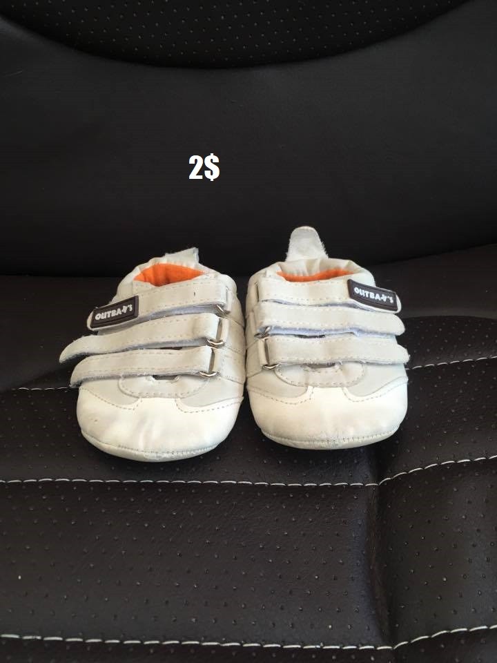 Soulier grandeur 9-12 mois 2$